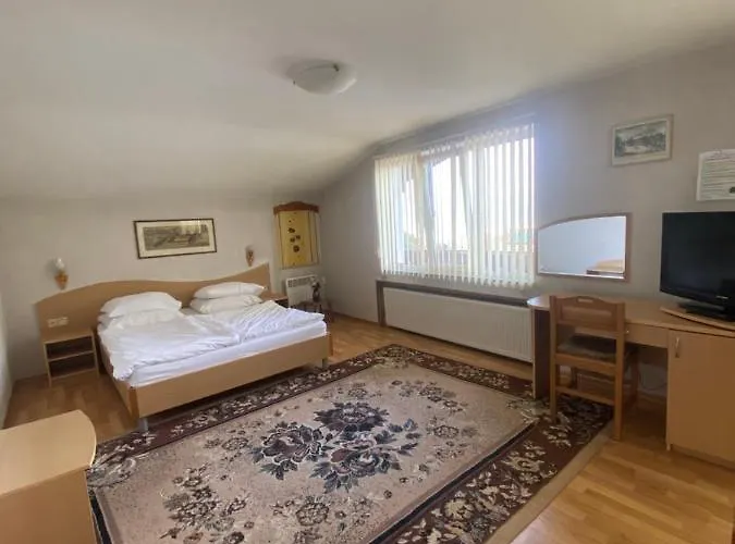 Family Zdravets 2* 소피아